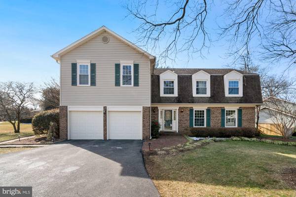 2687 OAKTON GLEN DR, Vienna, VA 22181