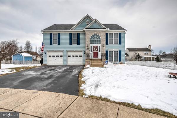 203 HUNTINGHORN CT, Taneytown, MD 21787