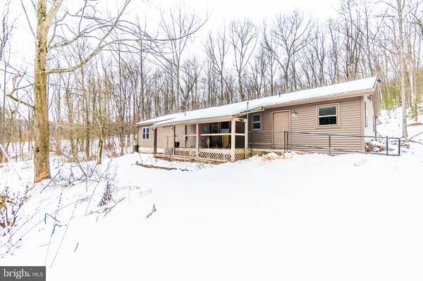 806 HUNTERS VALLEY RD, Liverpool, PA 17045