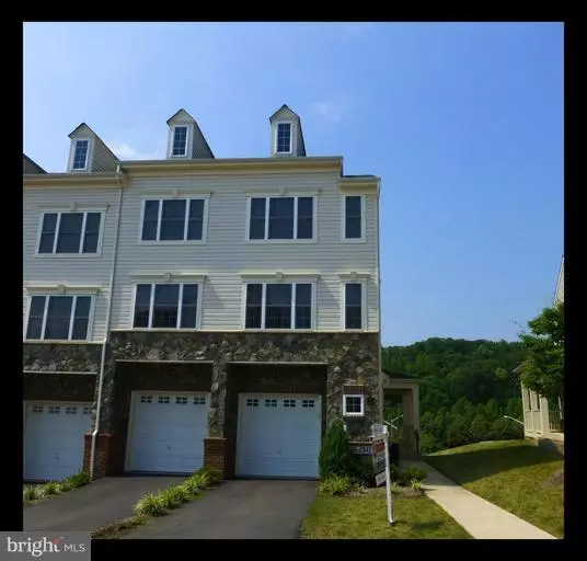 2836 CHINKAPIN OAK LN #212, Woodbridge, VA 22191