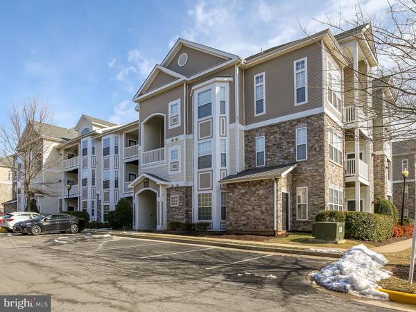 505 SUNSET VIEW TER SE #102, Leesburg, VA 20175