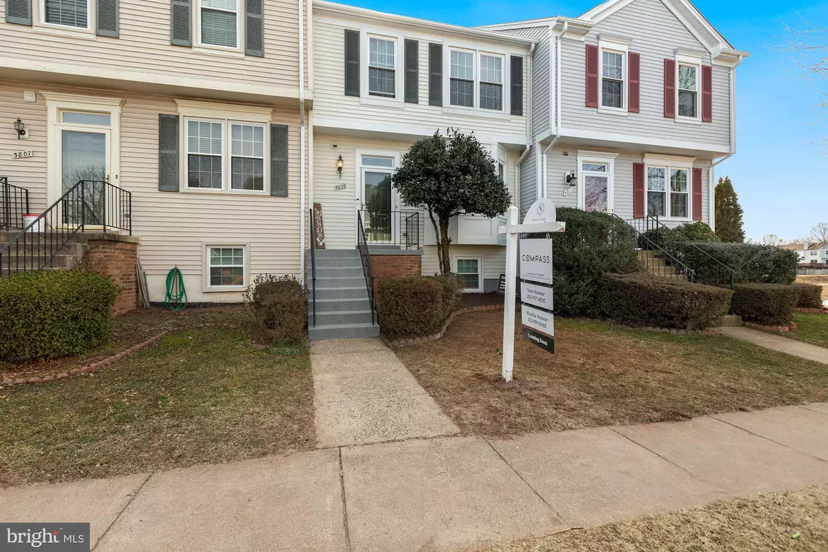 Centreville, VA 20120,5809 WATERMARK CIR