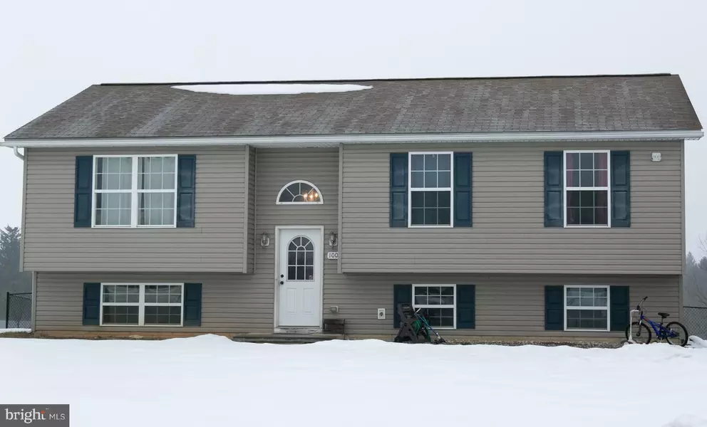 100 WALLEYE DR, Shippensburg, PA 17257