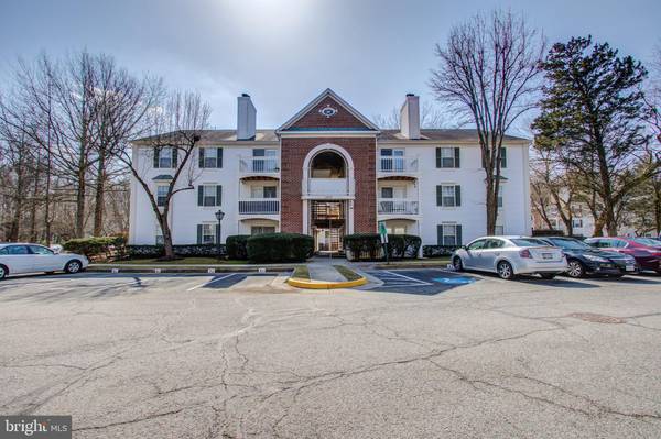 5707 OLDE MILL CT #117, Alexandria, VA 22309