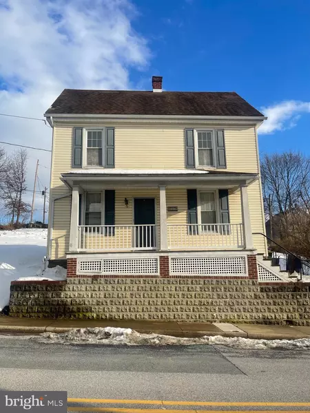 217 N POTOMAC ST, Waynesboro, PA 17268