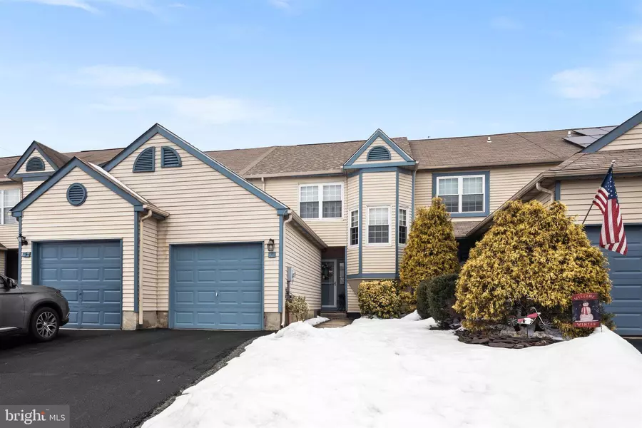 7 HAWTHORNE CT, Hamilton, NJ 08690