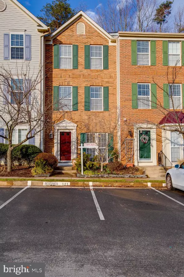 4328 SUTLER HILL SQ, Fairfax, VA 22033