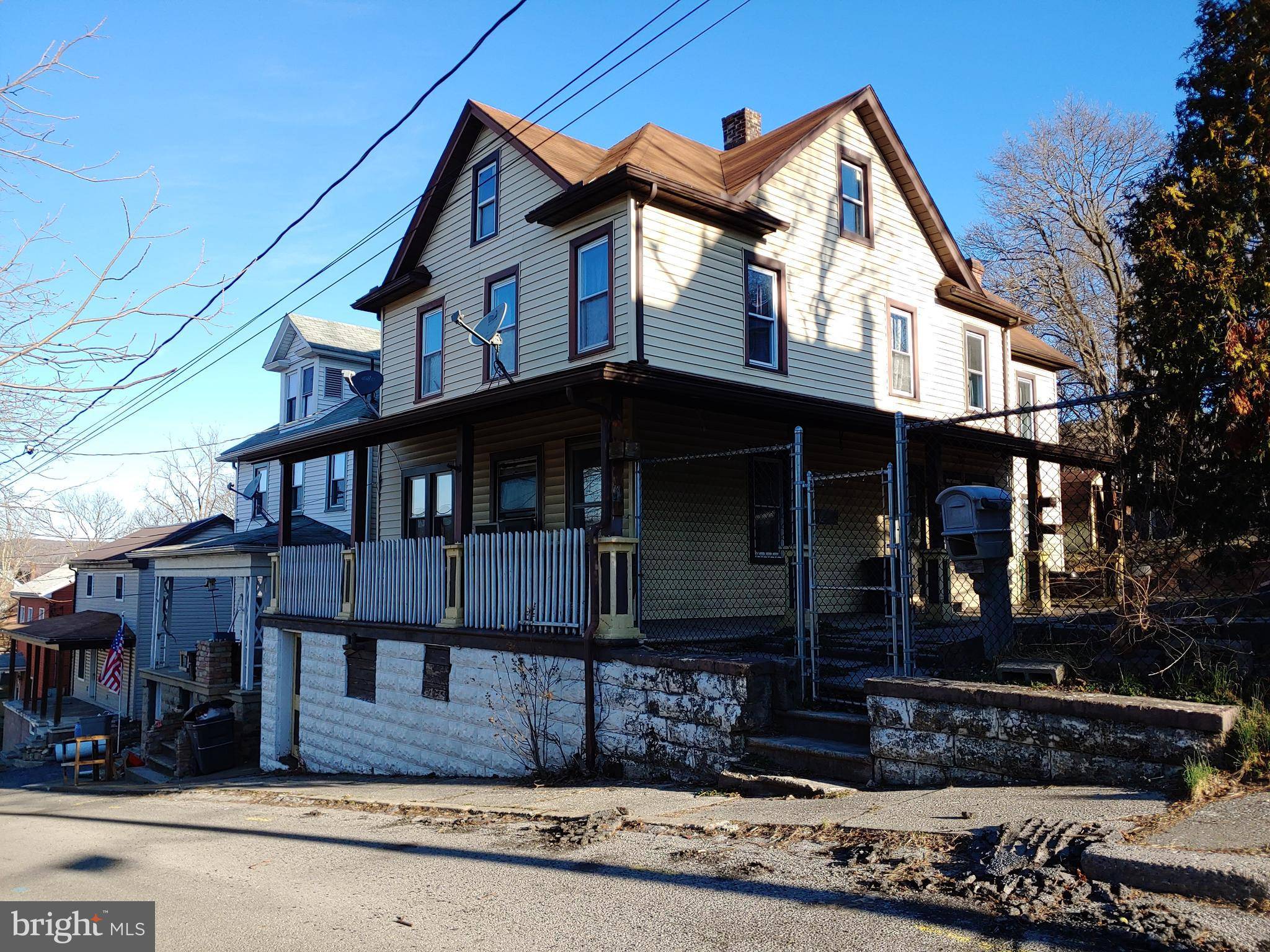 619 4TH ST, Huntingdon, PA 16652