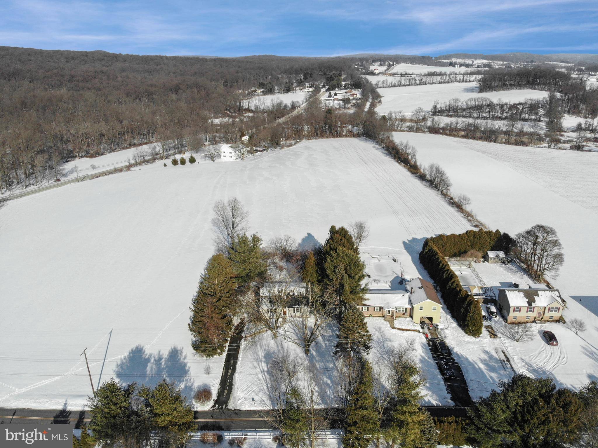 Elverson, PA 19520,33 S BRICK LN
