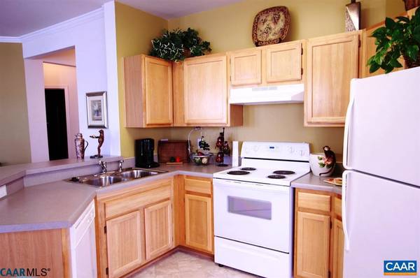 Charlottesville, VA 22911,825 BEVERLY DR DR