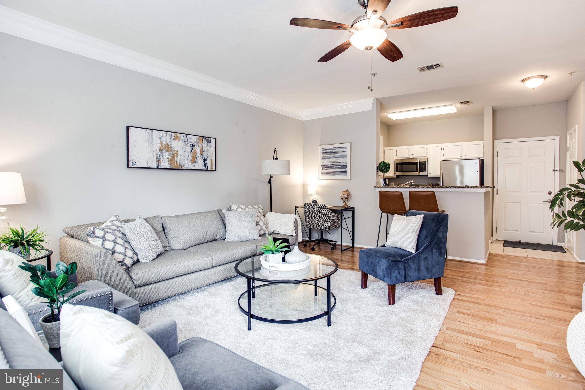 Mclean, VA 22102,1581 SPRING GATE DR #5205