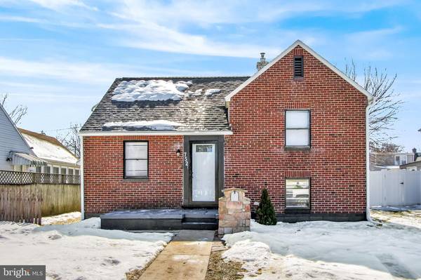 752 VILLAGE RD, York, PA 17404