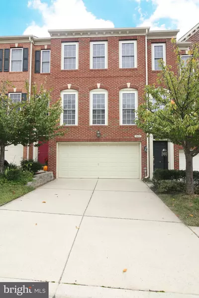 8408 CHAUCER HOUSE CT, Lorton, VA 22079