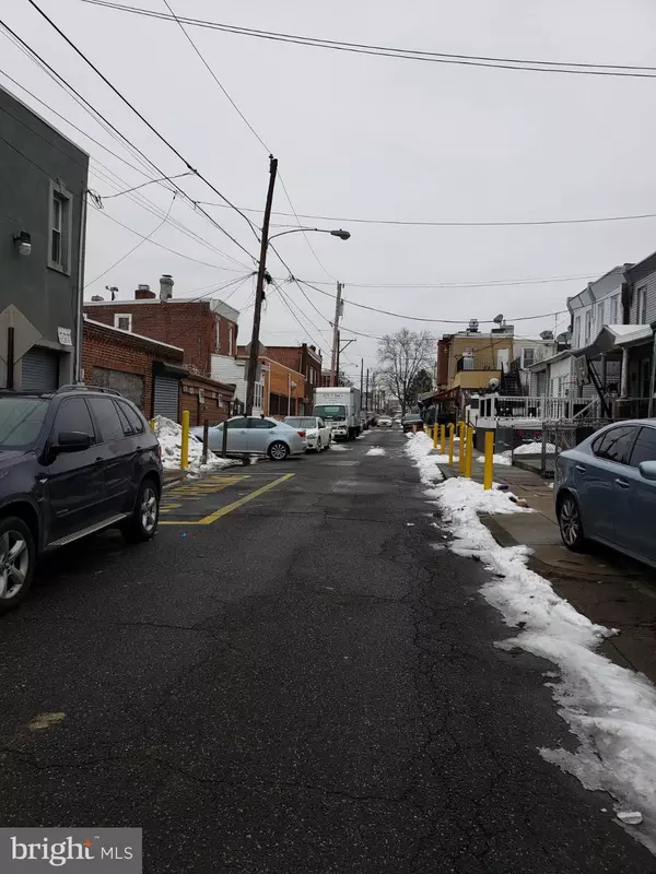 Philadelphia, PA 19120,5521 N PALETHORP ST