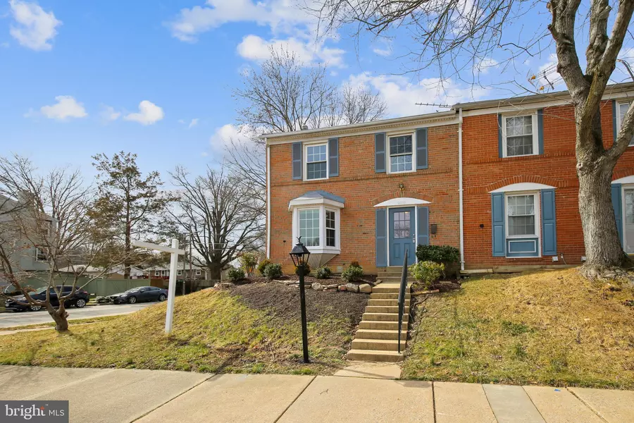 8076 SAINT ANNES CT, Alexandria, VA 22309