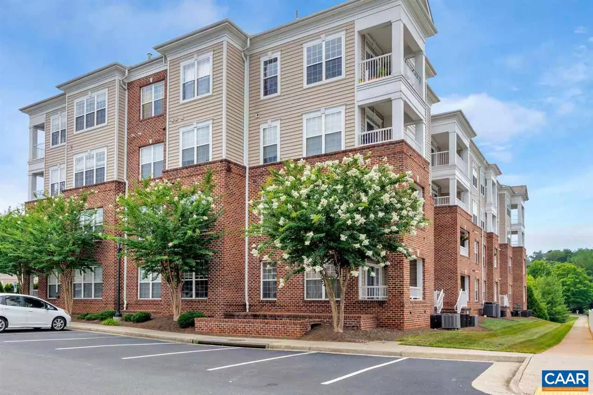 Charlottesville, VA 22901,1051 GLENWOOD STATION LN LN #206