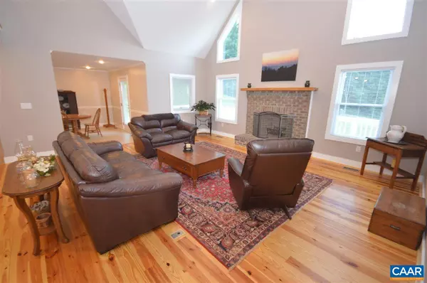 Stanardsville, VA 22973,598 SADDLEBACK RD RD