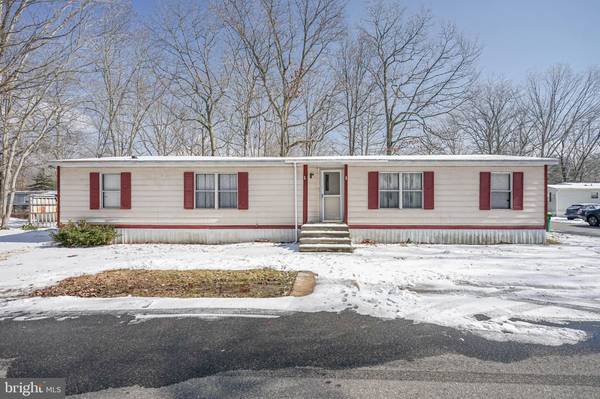 2 DONALD PL, Pittsgrove, NJ 08318