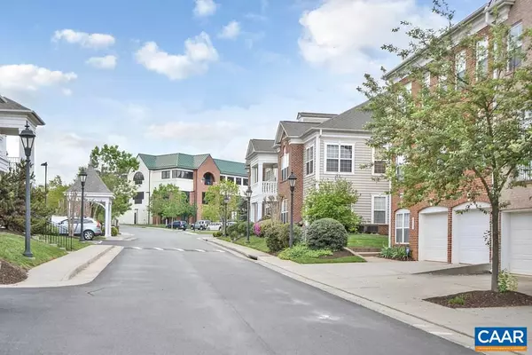 Charlottesville, VA 22901,973 GLENWOOD STATION LN LN