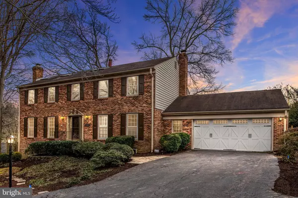 Mclean, VA 22101,1328 ROUND OAK CT