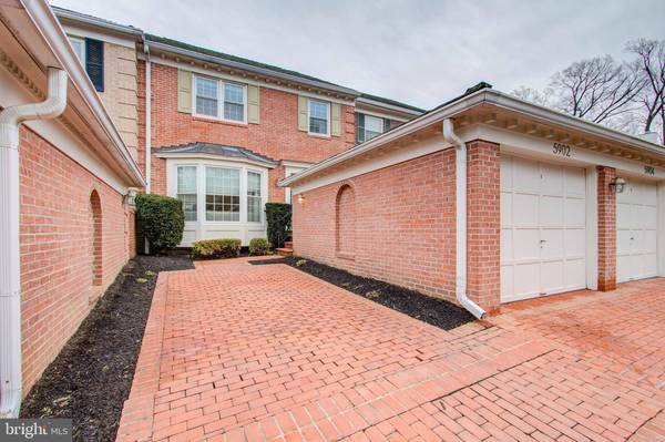 5902 MAPLEWOOD PARK PL, Bethesda, MD 20814