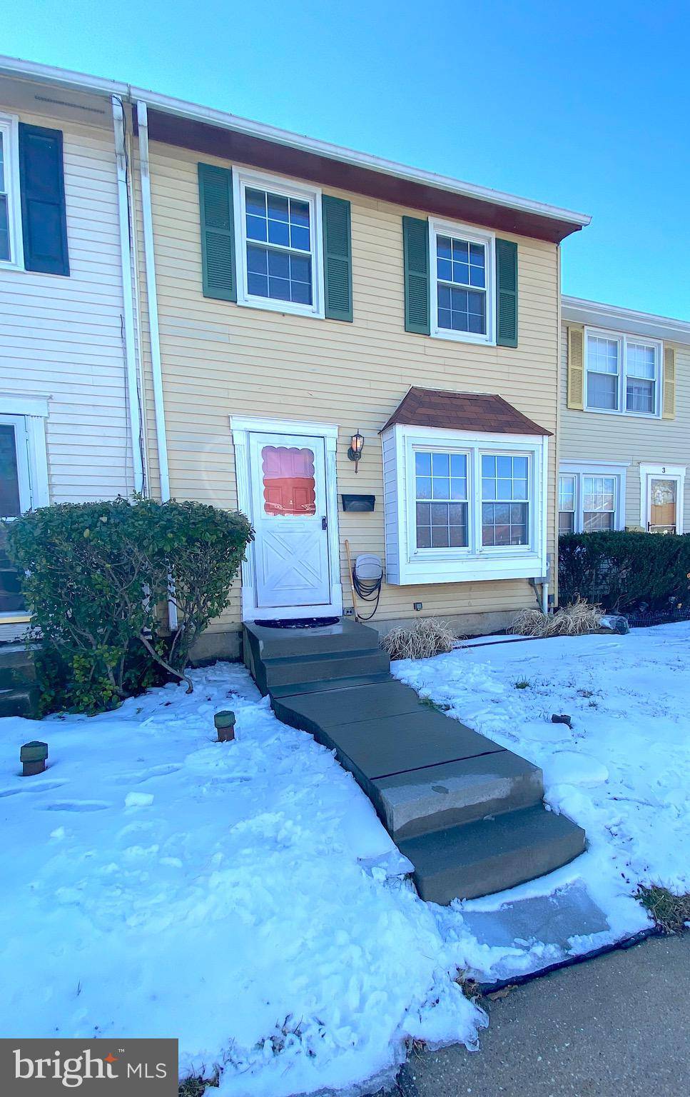 5 GUINEVERE CT, Baltimore, MD 21237