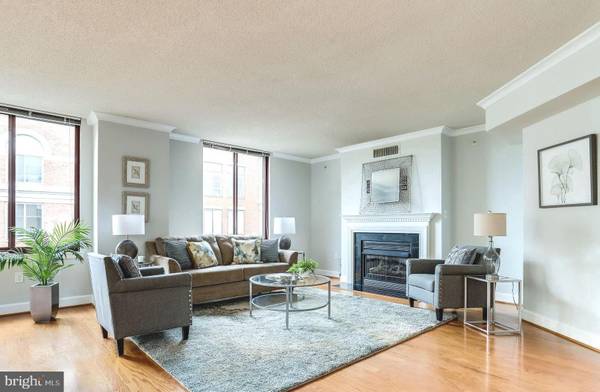 1201 N GARFIELD ST #909, Arlington, VA 22201