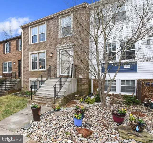 6812 HEATHERWAY CT, Alexandria, VA 22315