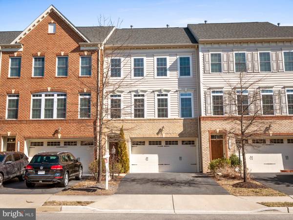 42532 PINE FOREST DR, Chantilly, VA 20152