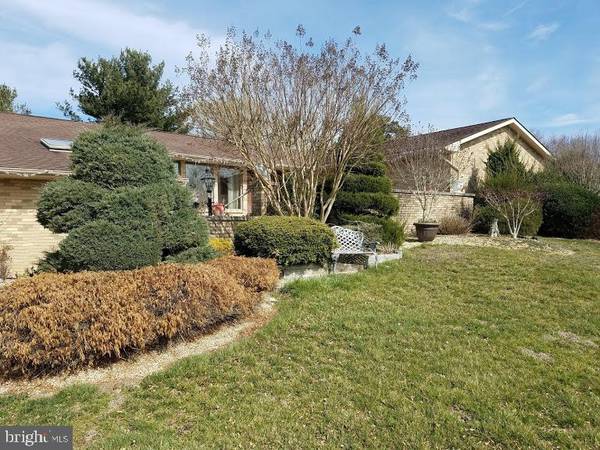 10 CHESTNUT LN, Pennsville, NJ 08070