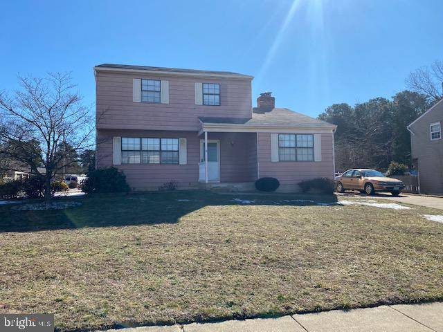 8 FOX CHASE DR, Blackwood, NJ 08012