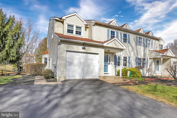 3584 WINDRIDGE DR, Doylestown, PA 18902