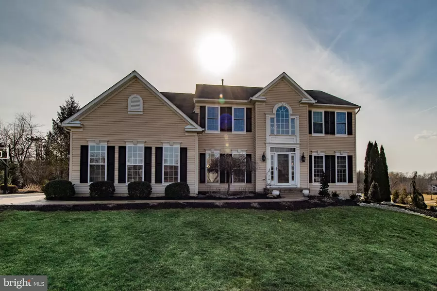 1 FAWN CT, Mullica Hill, NJ 08062