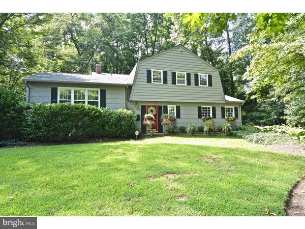 5 CRAB APPLE LN, Lawrence Township, NJ 08648