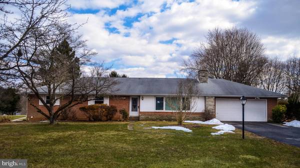 53 SINGER RD, New Freedom, PA 17349