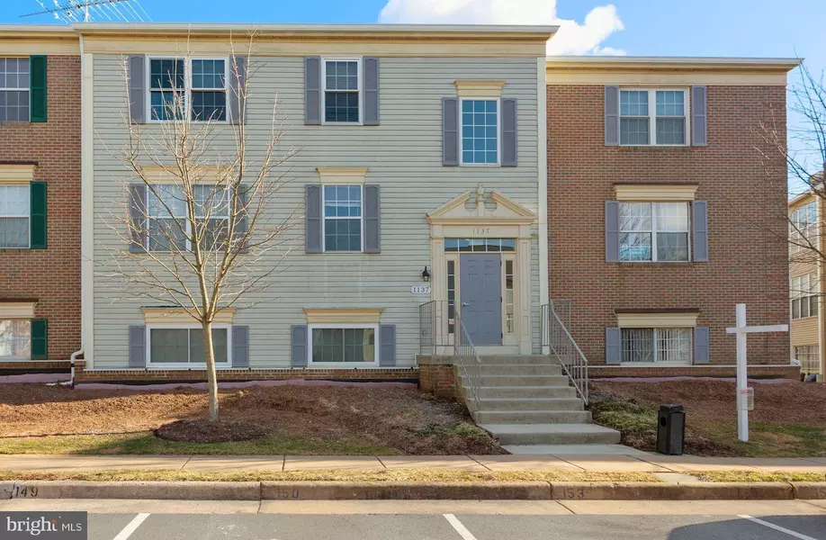 1137 HUNTMASTER TER NE #202, Leesburg, VA 20176