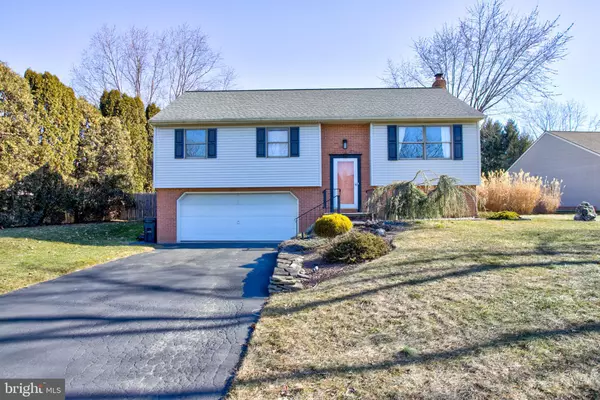 Lancaster, PA 17601,949 LINDSAY LN