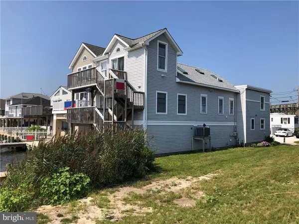 1 4TH ST, Manahawkin, NJ 08050