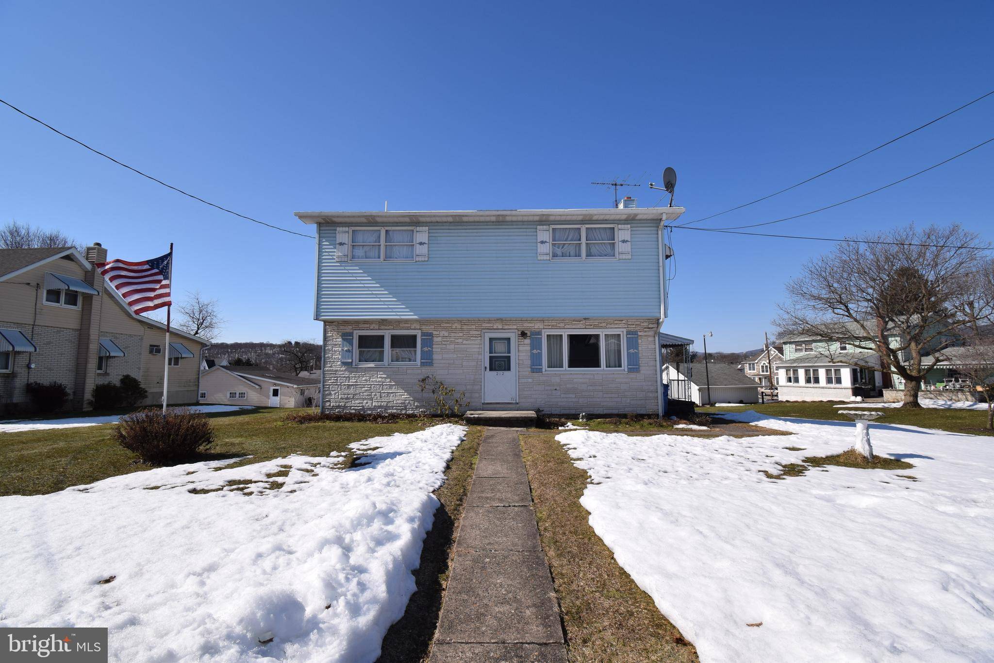 Walnutport, PA 18088,212 S LINCOLN AVE