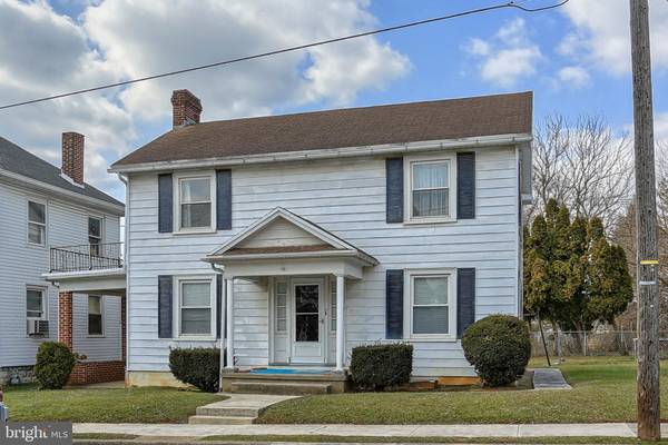 40 N ADAMS ST, York, PA 17404