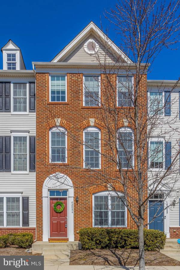 42886 PAMPLIN TER, Chantilly, VA 20152