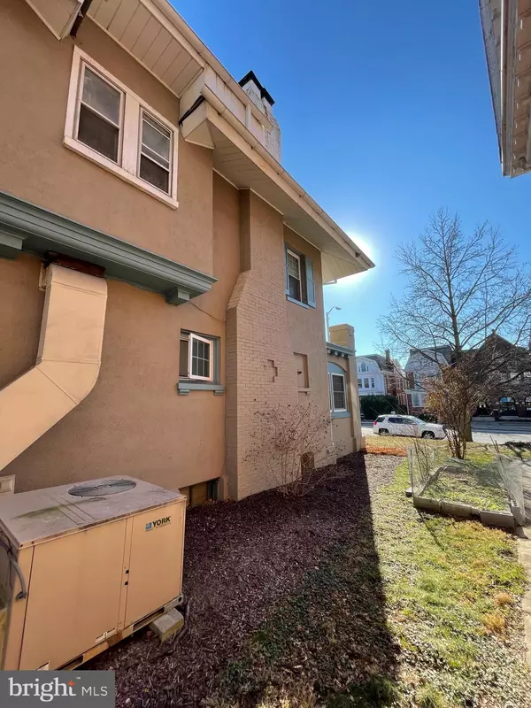 York, PA 17403,823 S GEORGE ST