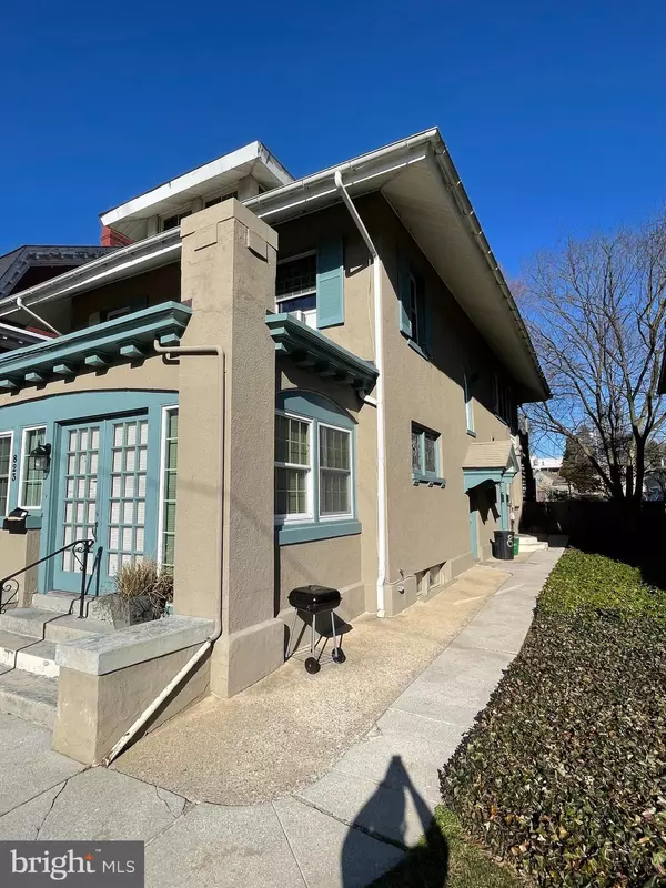 York, PA 17403,823 S GEORGE ST