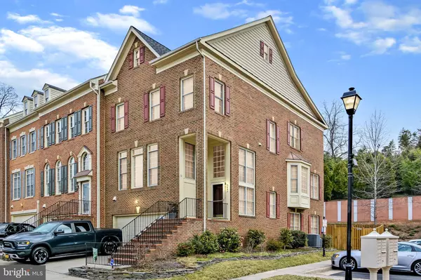 5446 EDSALL RIDGE PL, Alexandria, VA 22312