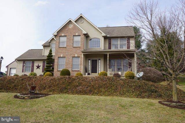 610 CARRIE DR, Dallastown, PA 17313