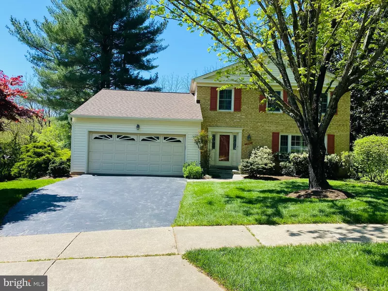 425 FEATHER ROCK DR, Rockville, MD 20850