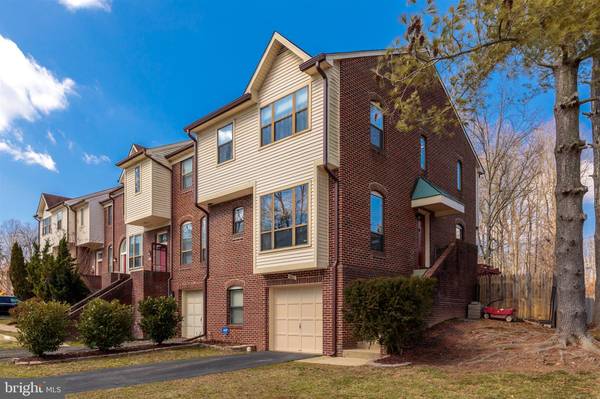 6600 WESTBURY OAKS CT, Springfield, VA 22152