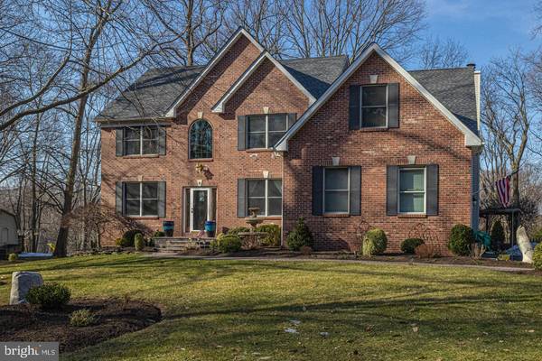 6 DOGWOOD DRIVE, Yardley, PA 19067