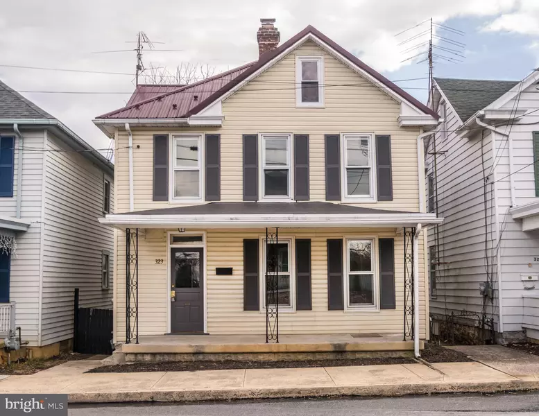 323 FAIRVIEW, Waynesboro, PA 17268