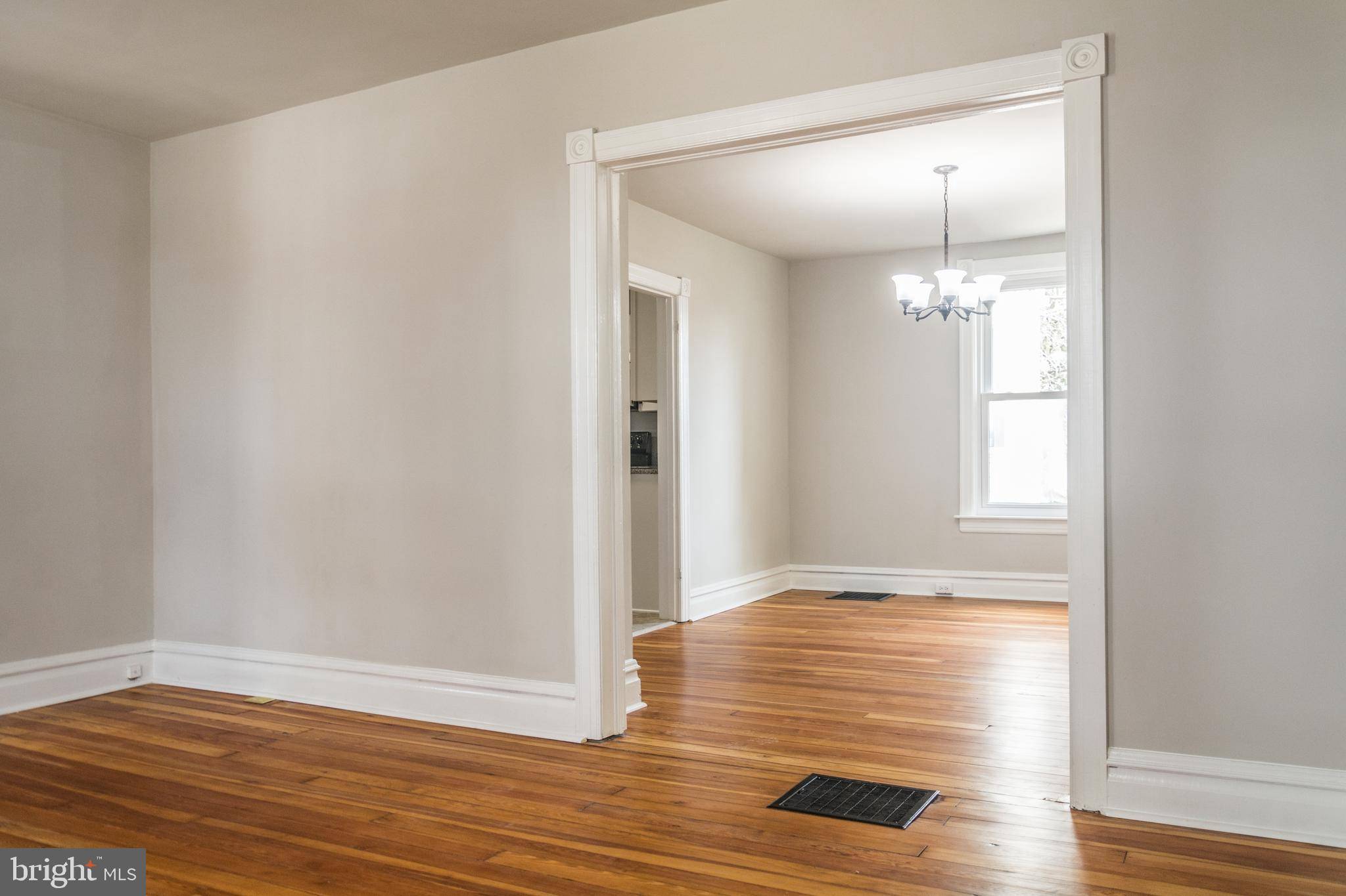 Waynesboro, PA 17268,323 FAIRVIEW